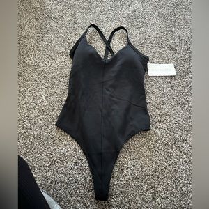 ❗️FRONT PLUNGE ATHLETA BODYSUIT- NWT❗️
